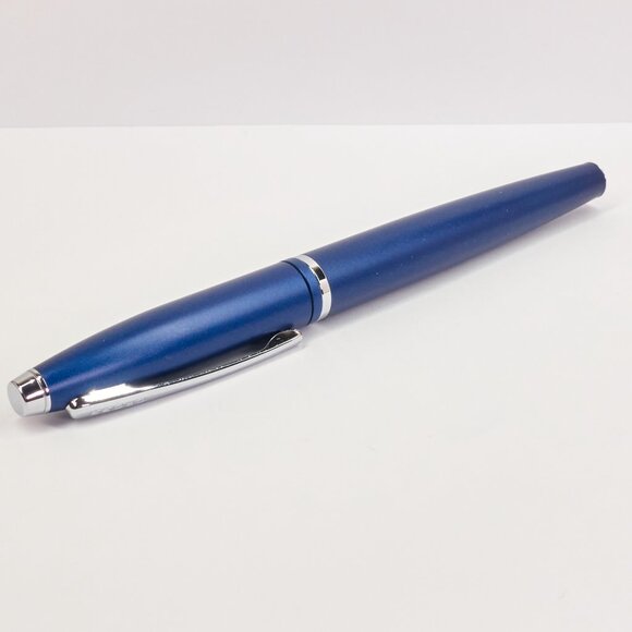 Cross Blue Lacquer Fountain Pen / Made in USA / Smooth Writer - Picture 3 of 11